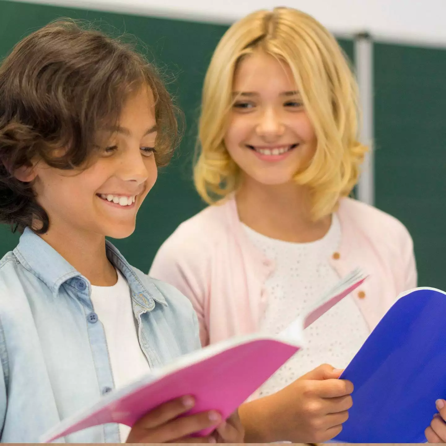 Posebne bilježnice odgovaraju potrebama najmlađih đaka Djeca čitaju pred razredom